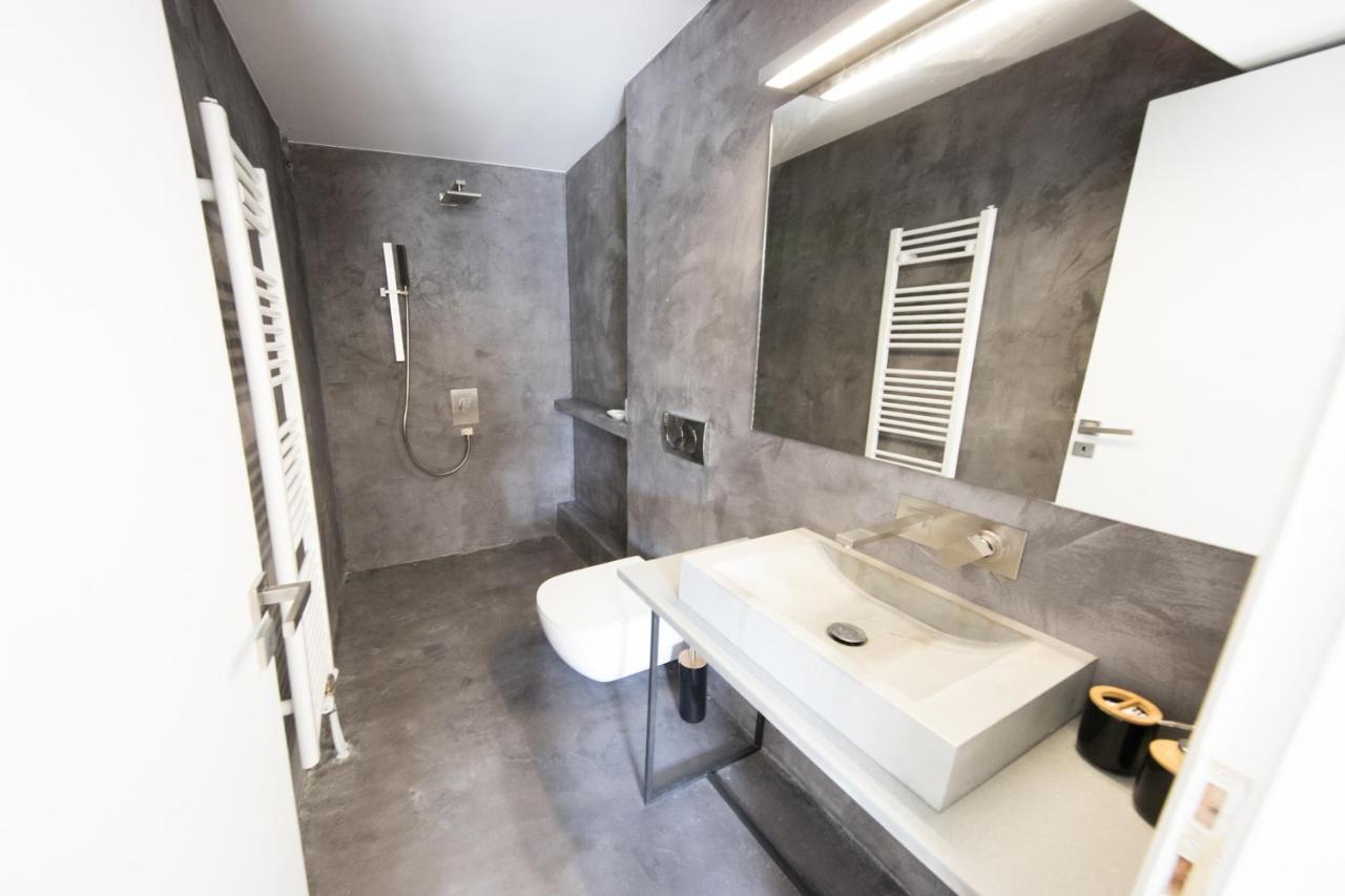 Super Modern Minimal Flat Nr Metro & Arch. Museum Appartement Athene Buitenkant foto